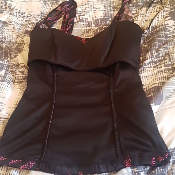 Top - Picture 3 of 4